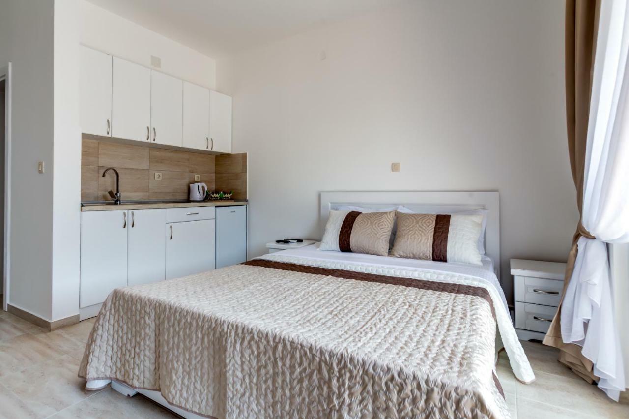 Villa San Apartments Tivat Bagian luar foto